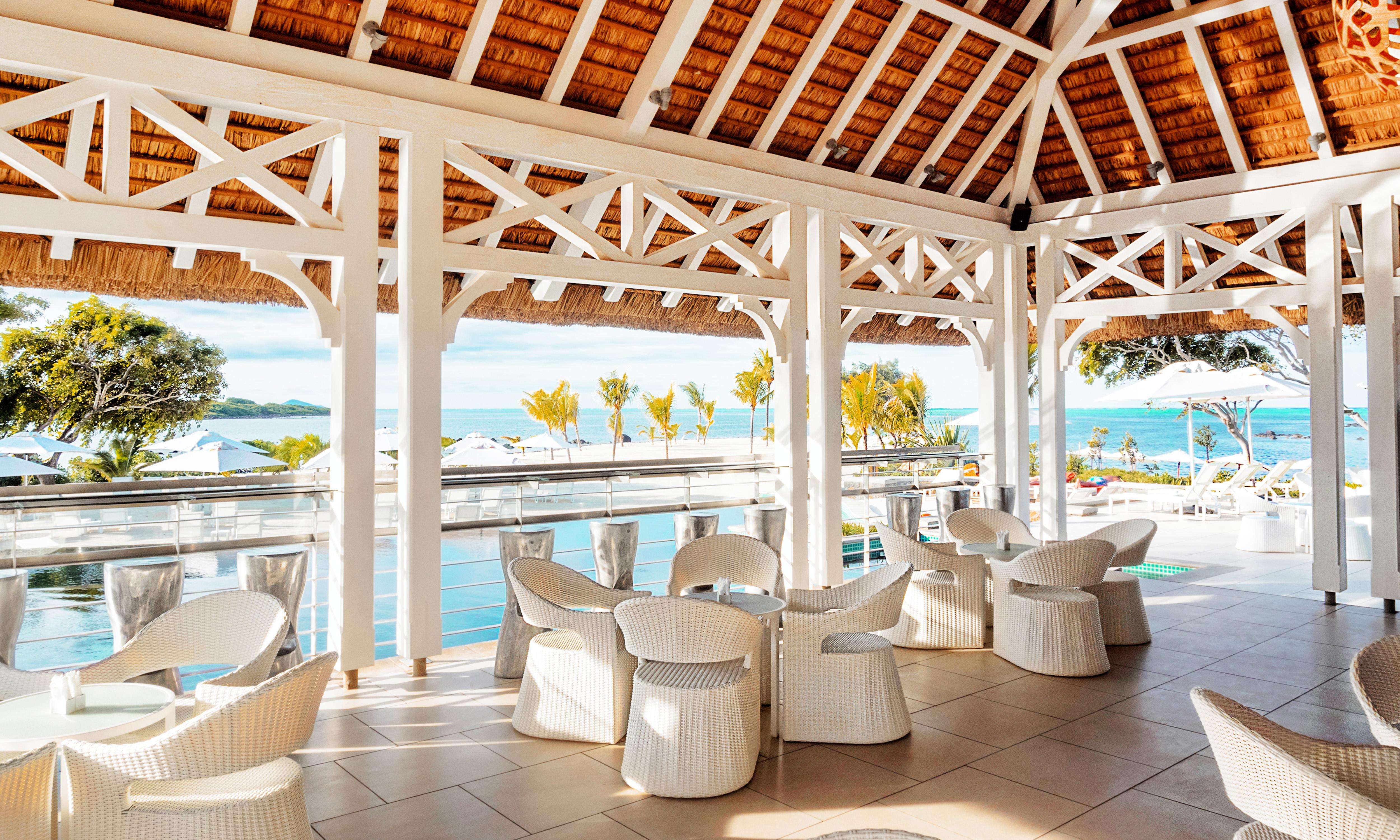 Radisson Blu Azuri & Station touristique Roches Noires